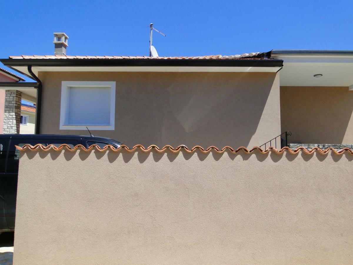 Apartment Pino Umag Exterior foto